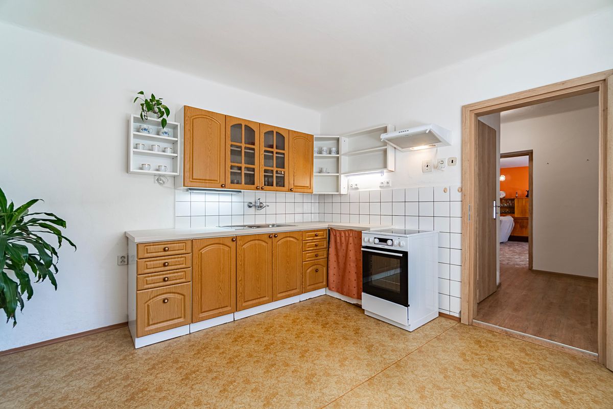 Prodej rodinného domu 113 m², pozemek 374 m² – fotografie 4