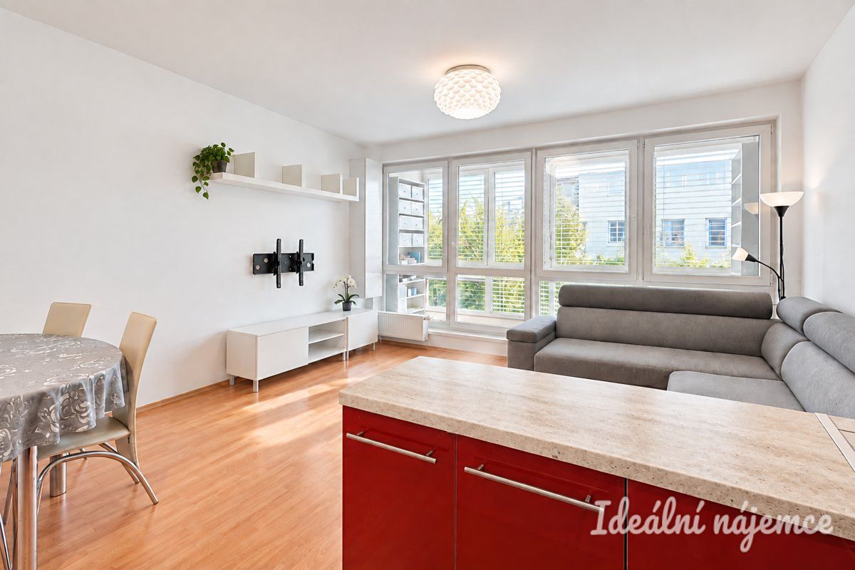 Pronájem bytu 3+kk 87 m² – fotografie 3