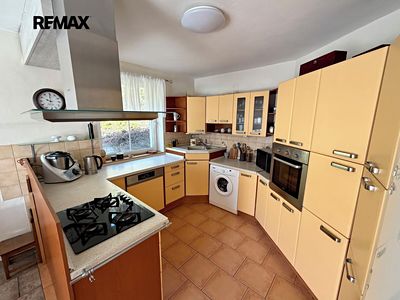 Prodej rodinného domu 306 m², pozemek 1014 m²