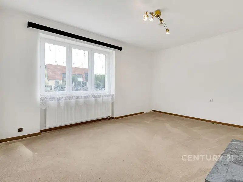 Prodej bytu 4+kk 87 m², Velké Popovice – náhled fotky 3