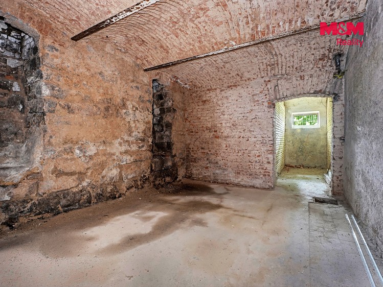 Комерційне приміщення на продаж, 511 м² (23 з 30)