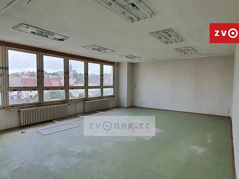 Pronájem obchodního prostoru 275 m², Tovačov – náhled fotky 1