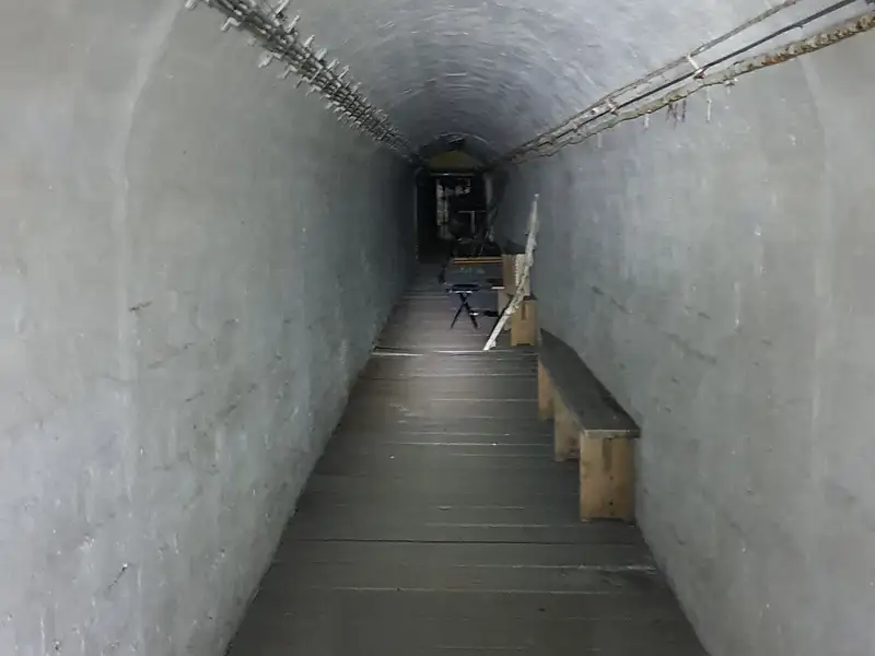 Pronájem specifického typu nemovitosti 375 m², Praha – náhled fotky 2