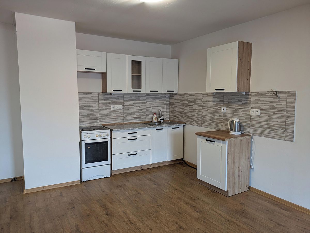Pronájem bytu 2+kk 90 m² – fotografie 2