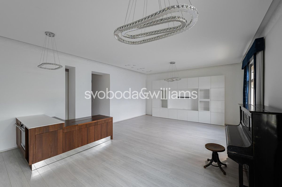Pronájem bytu 2+kk 81 m² – fotografie 2
