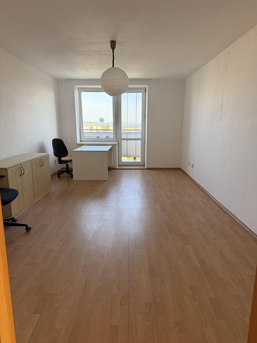 Pronájem bytu 3+1 112 m² – fotografie 3