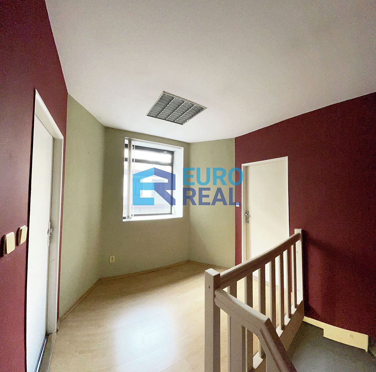 Pronájem kanceláře 25 m² – fotografie 2