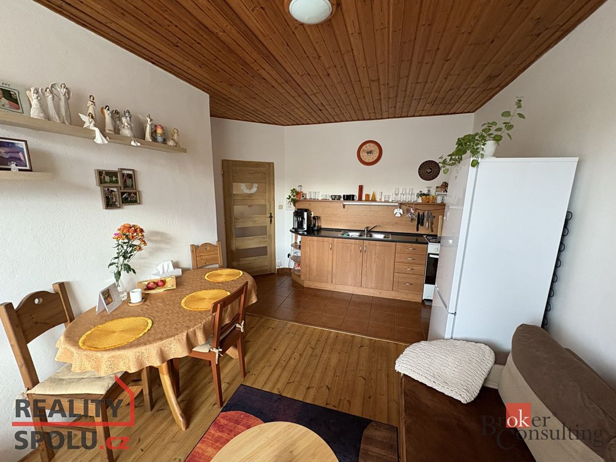 Pronájem bytu 2+kk 49 m² – fotografie 2