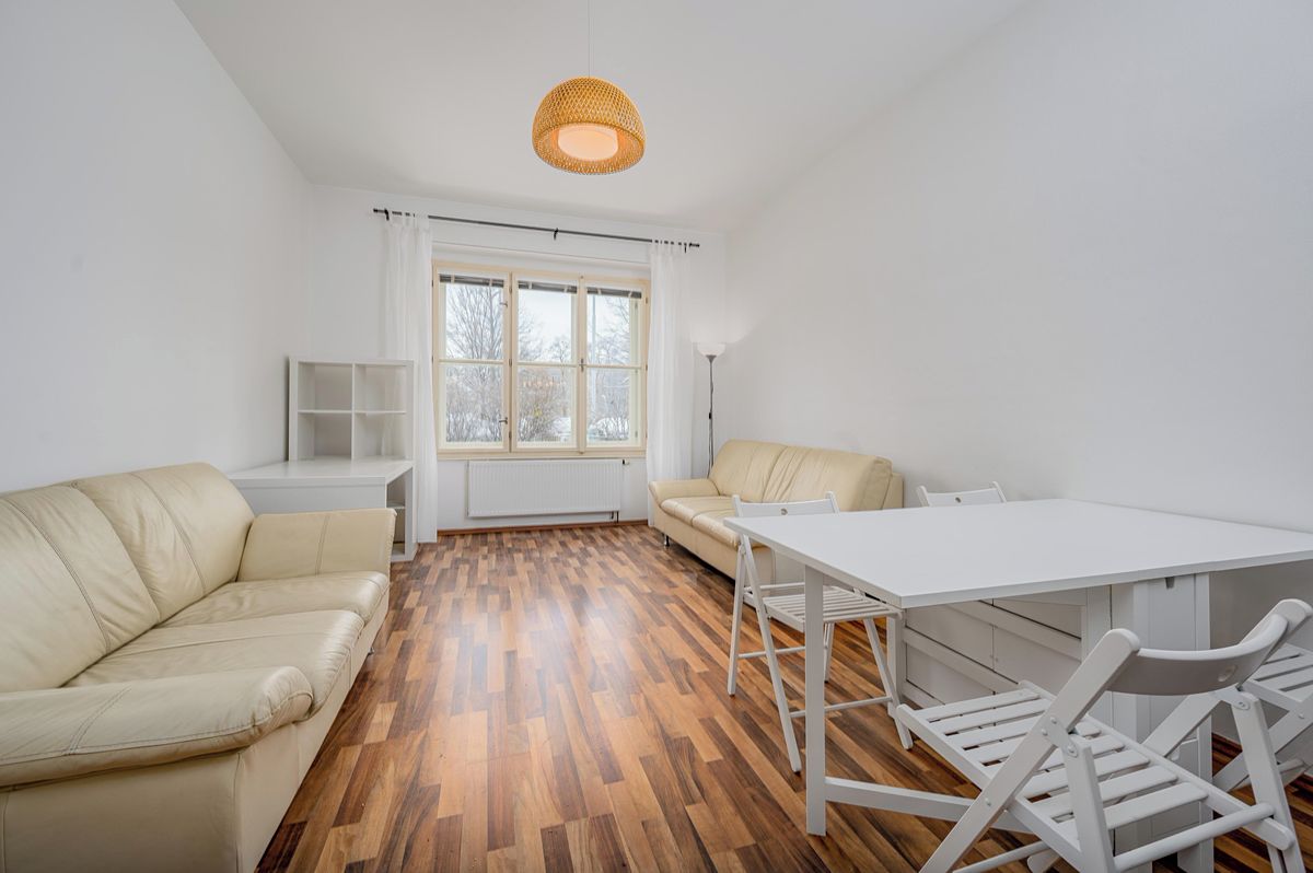 Pronájem bytu 2+kk 58 m² – fotografie 3