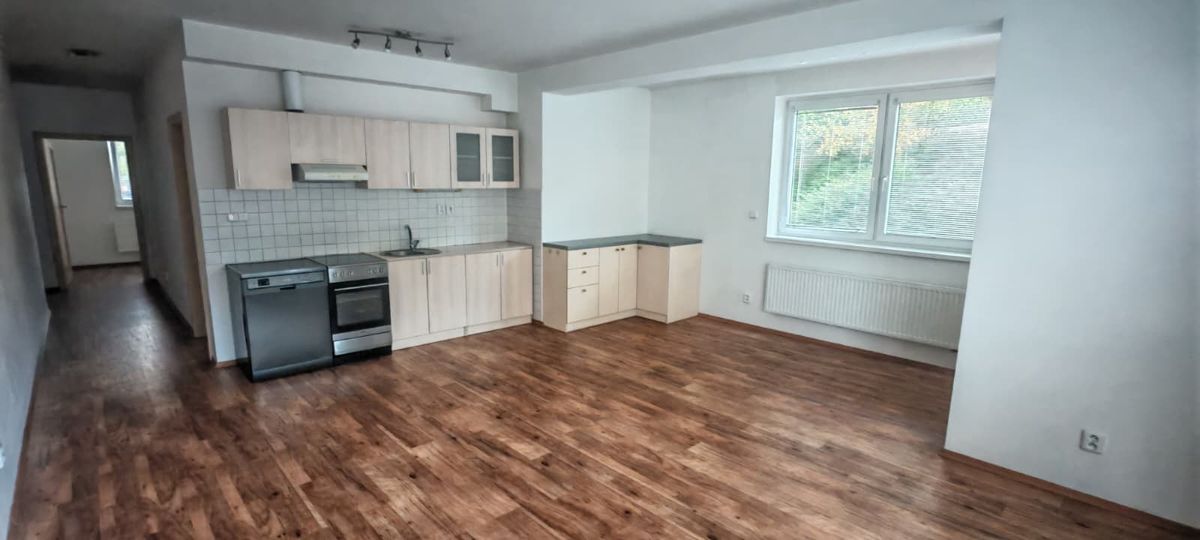 Pronájem bytu 2+kk 64 m²