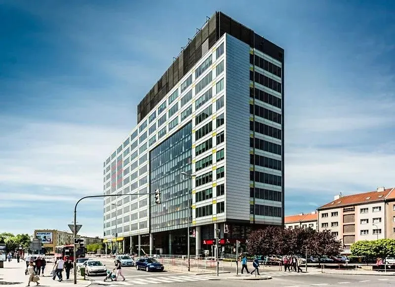 Pronájem kanceláře 250 m²