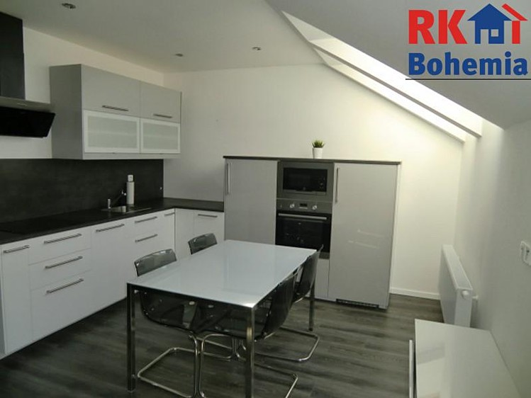 Квартира 2+kk в оренду, 52 м² (3 з 17)