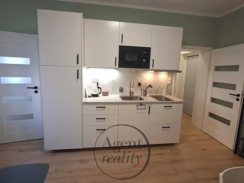 Pronájem bytu 2+kk 38 m², Děčín – náhled fotky 3