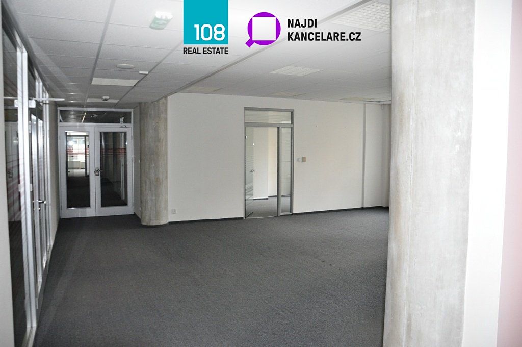 Pronájem kanceláře 1419 m² – fotografie 4