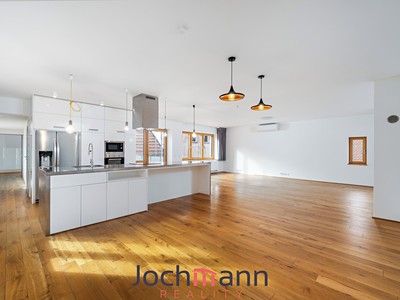 Prodej komerčního prostoru, 746 m² (3 z 30)