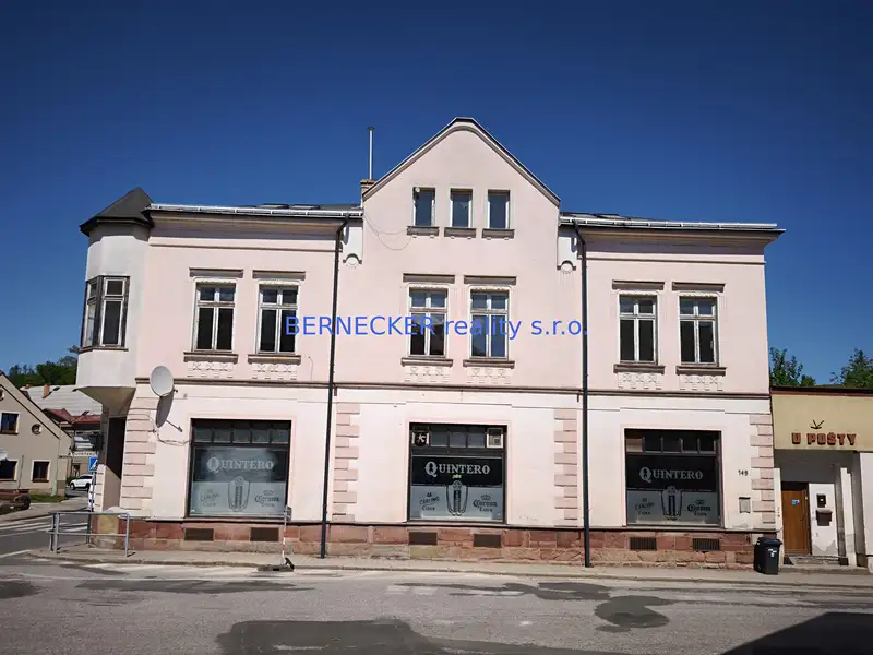 Prodej rodinného domu 450 m², pozemek 178 m², Hostinné – náhled fotky 1