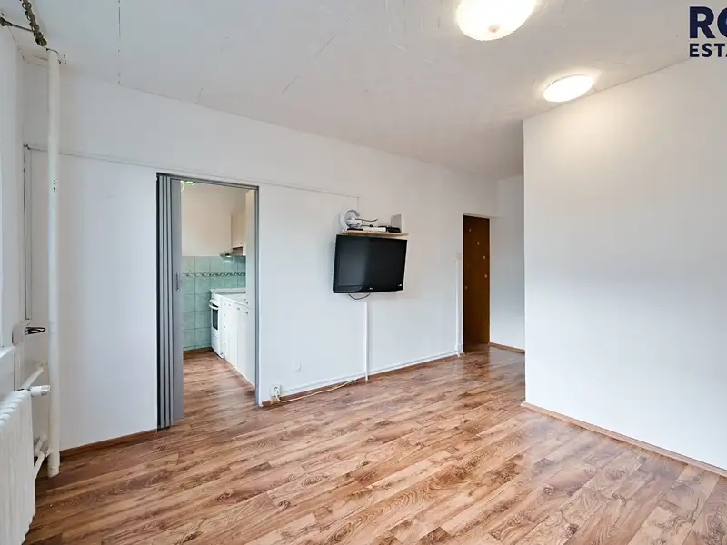 Pronájem bytu 2+1 40 m², Praha – náhled fotky 1