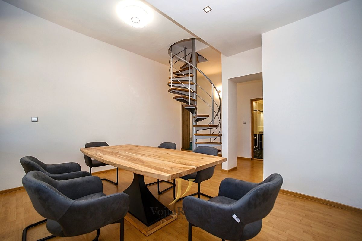 Pronájem bytu 3+1 108 m² – fotografie 3