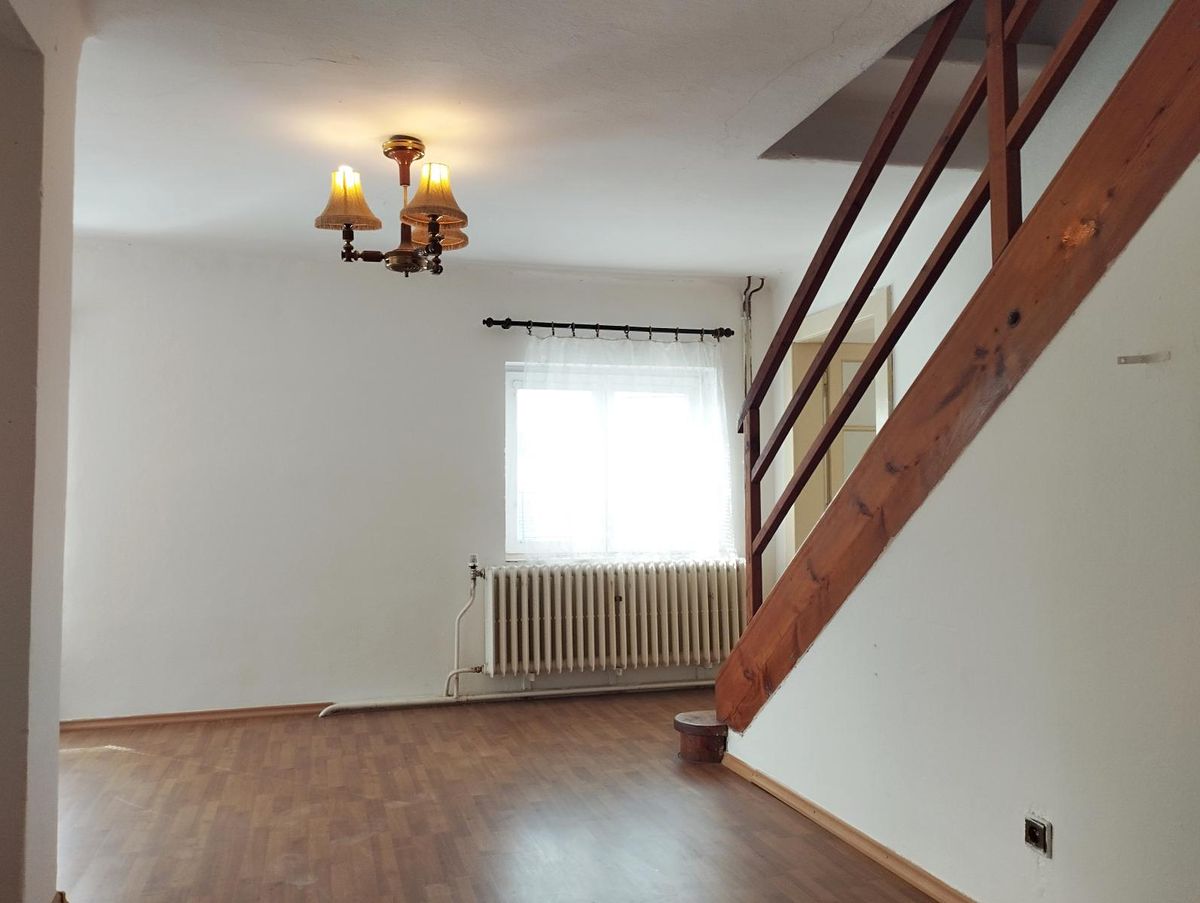 Prodej rodinného domu 301 m², pozemek 750 m² – fotografie 5