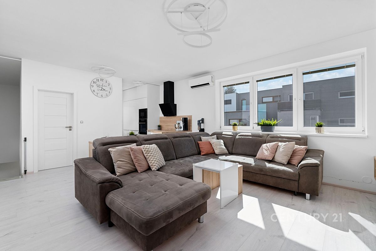 Prodej bytu 2+kk 67 m² – fotografie 2