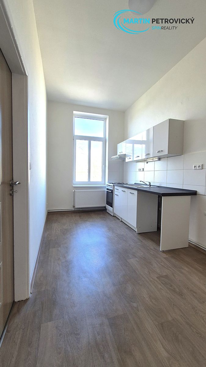 Pronájem bytu 3+1 75 m² – fotografie 2