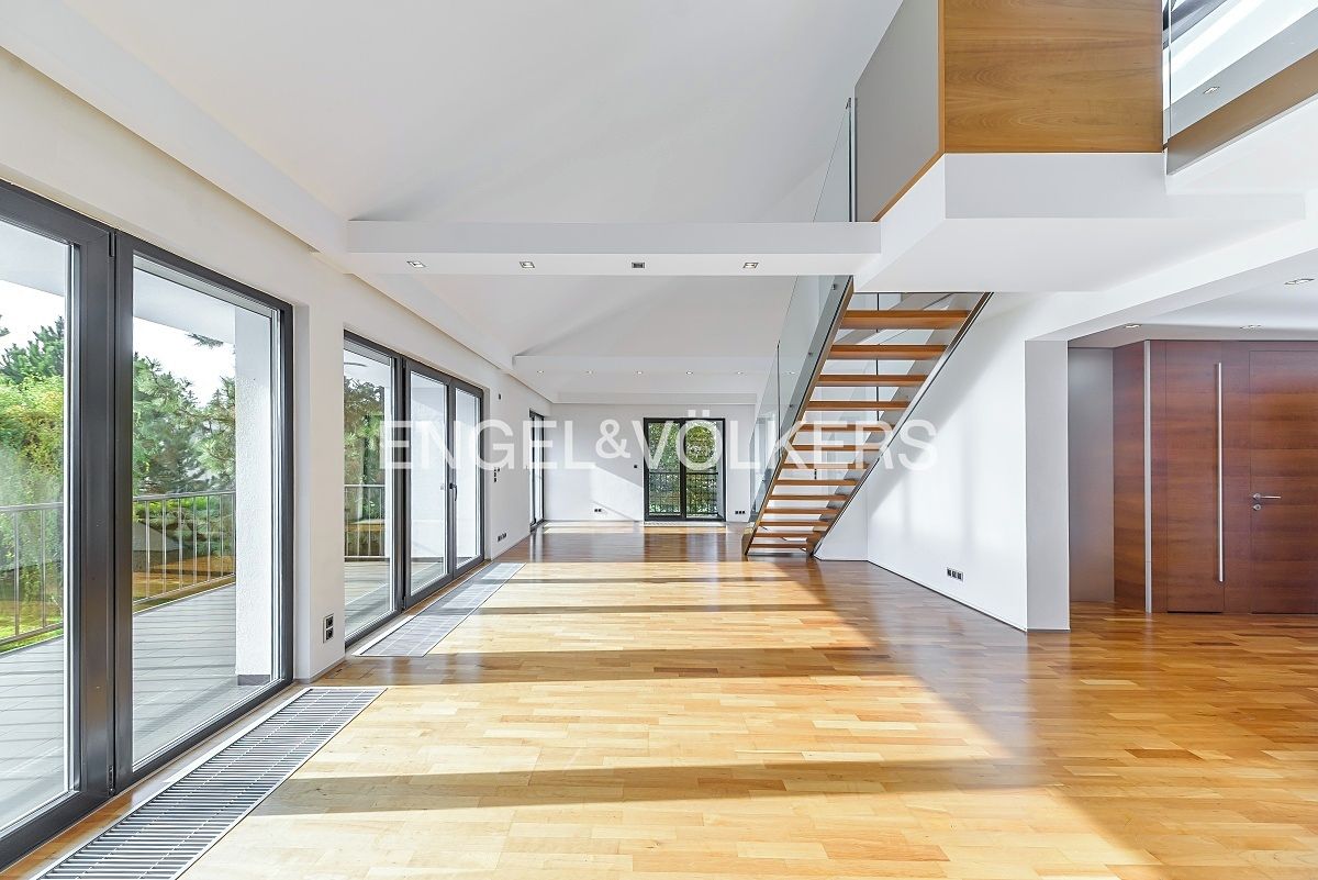 Pronájem bytu 4+kk 175 m² – fotografie 5