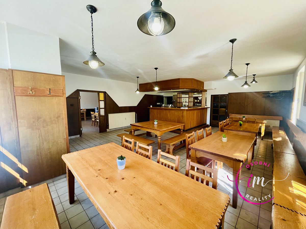 Pronájem komerční nemovitosti 282 m² – fotografie 2
