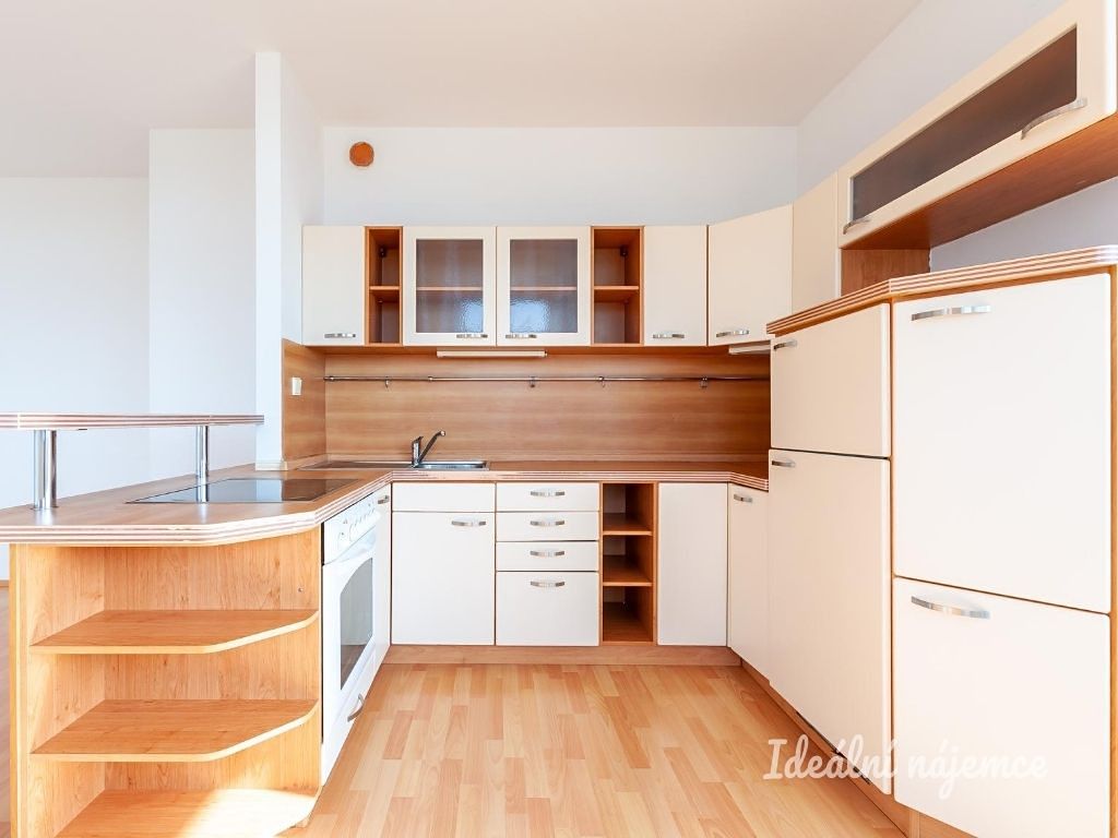 Pronájem bytu 2+kk 64 m²