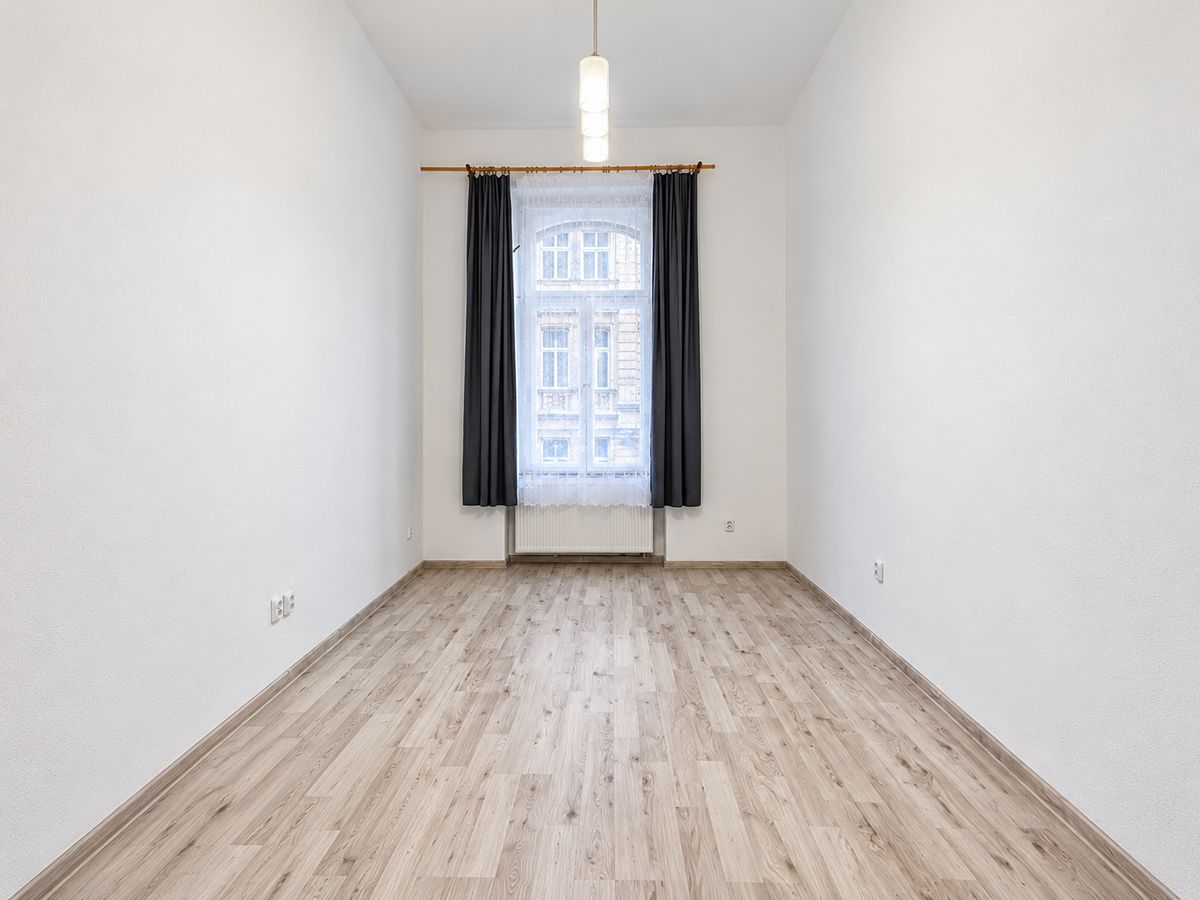 Pronájem bytu 1+1 25 m² – fotografie 3