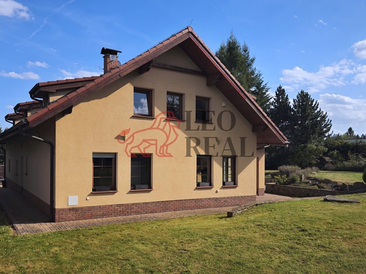 Prodej domu, 316 m² (4 z 39)