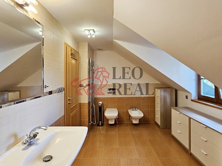 Prodej domu, 316 m² (29 z 39)