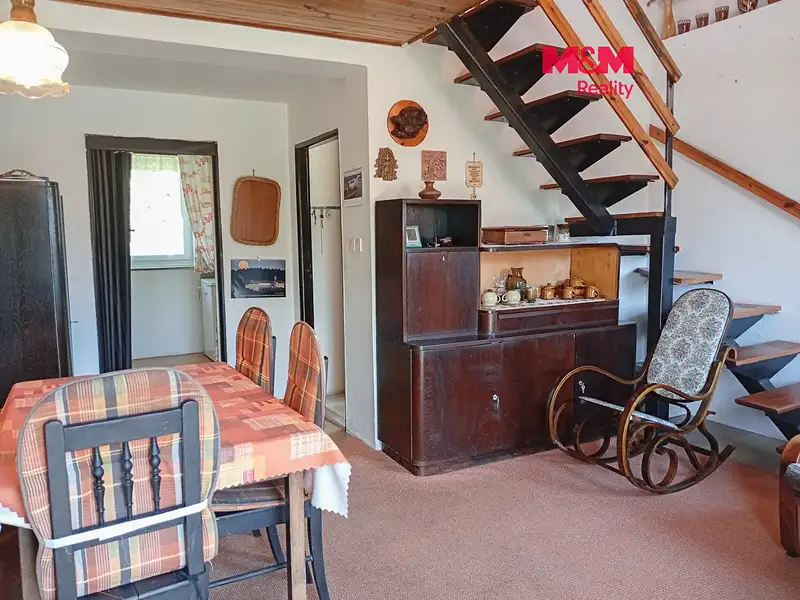 Prodej bytu 2+1 120 m², Třebušín – náhled fotky 1