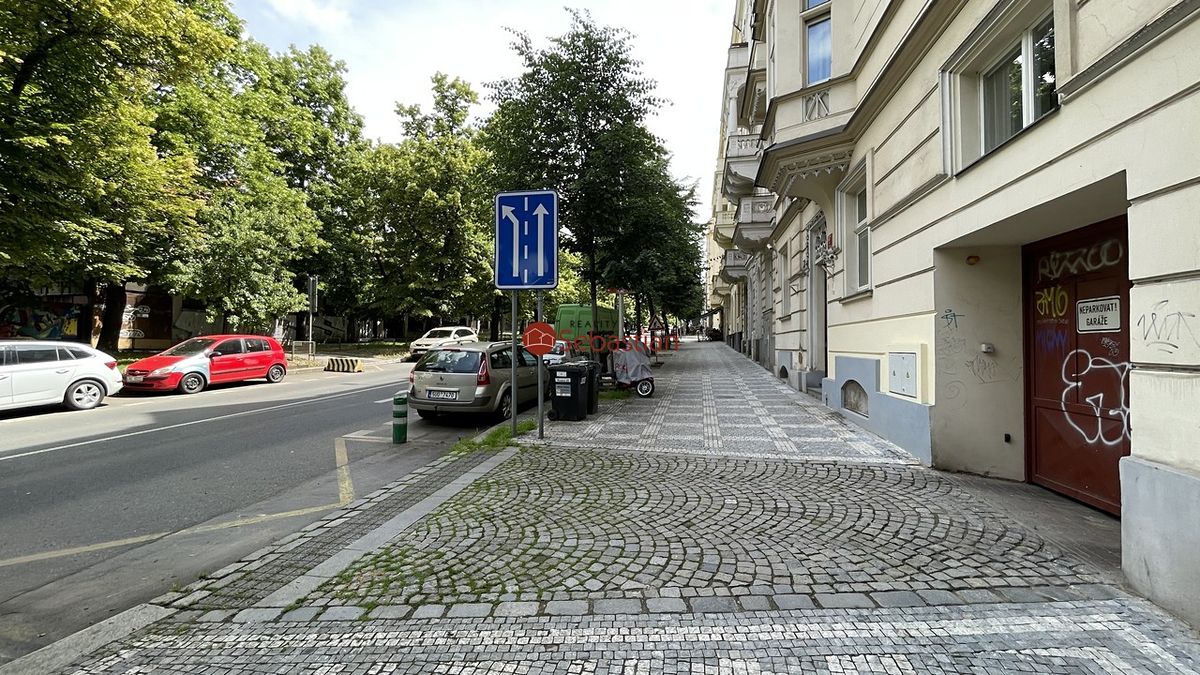 Pronájem garáže 16 m² – fotografie 2