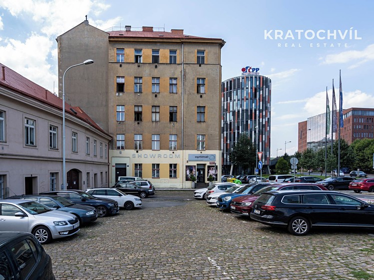 Pronájem bytu 3+kk, 101 m² (8 z 27)