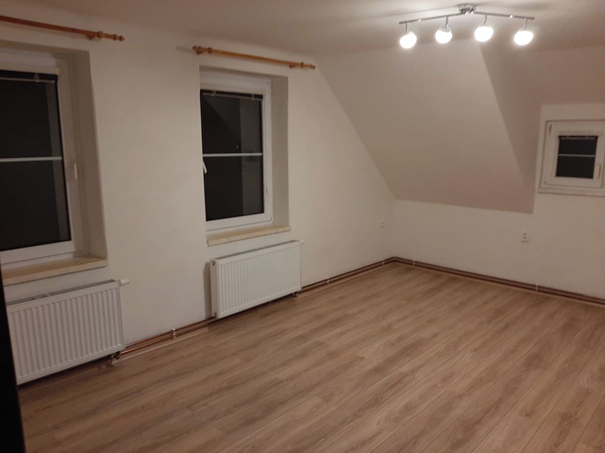 Pronájem bytu 3+1 90 m² – fotografie 4