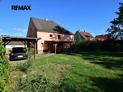 Prodej rodinného domu 222 m², pozemek 1115 m²