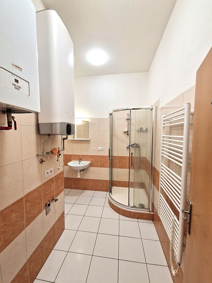 Pronájem bytu 2+kk 70 m² – fotografie 2