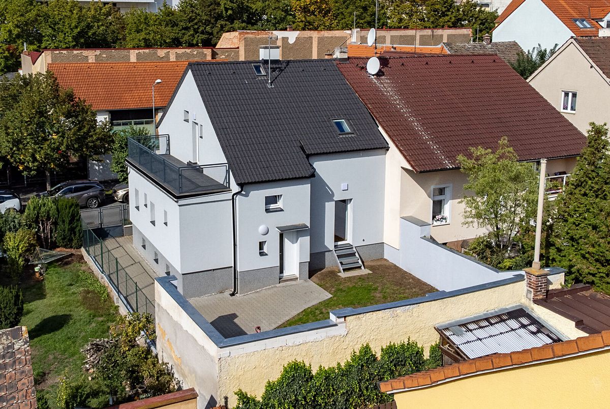 Prodej rodinného domu 133 m², pozemek 242 m²