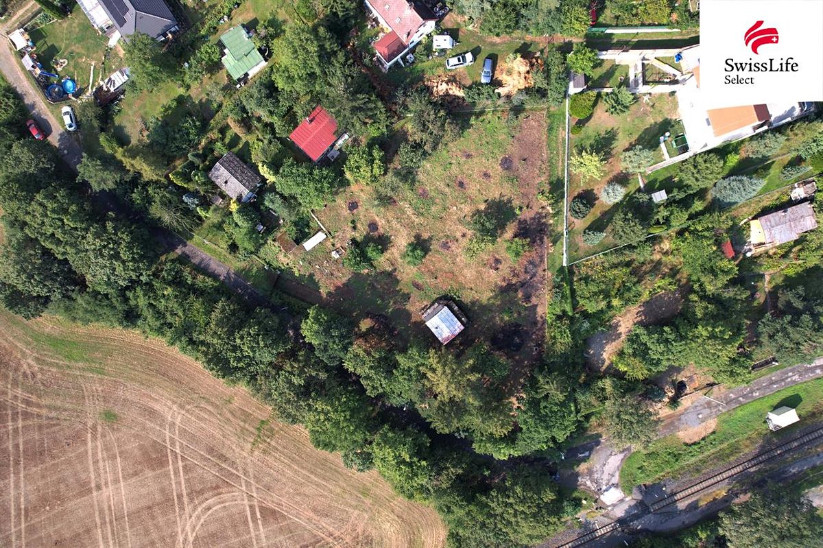 Prodej stavebního pozemku 2227 m², Čisovice – fotka 1 z 3