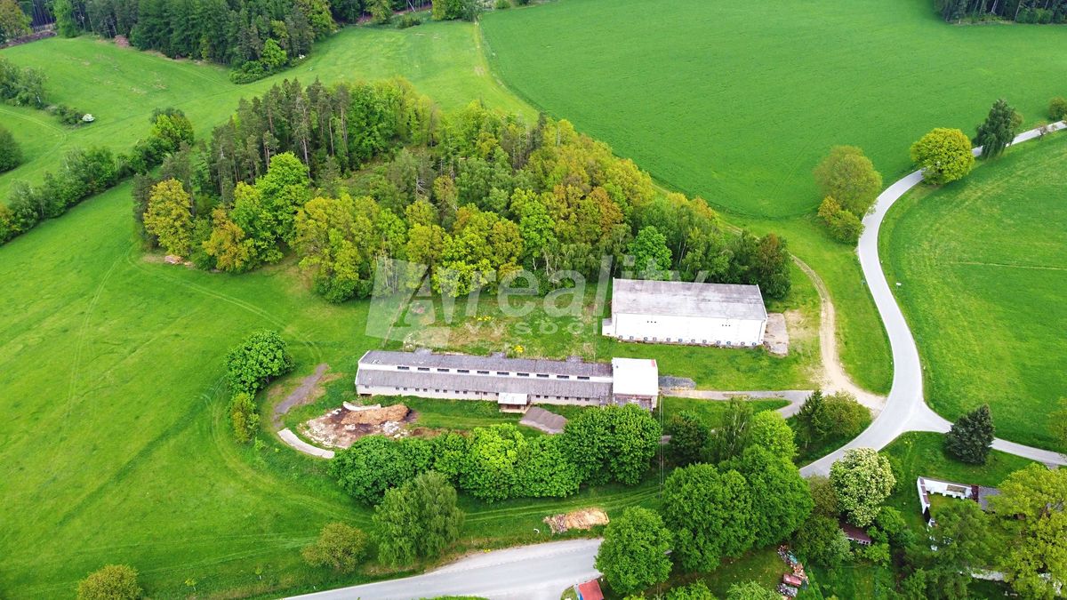 Prodej komerčního pozemku 5766 m²