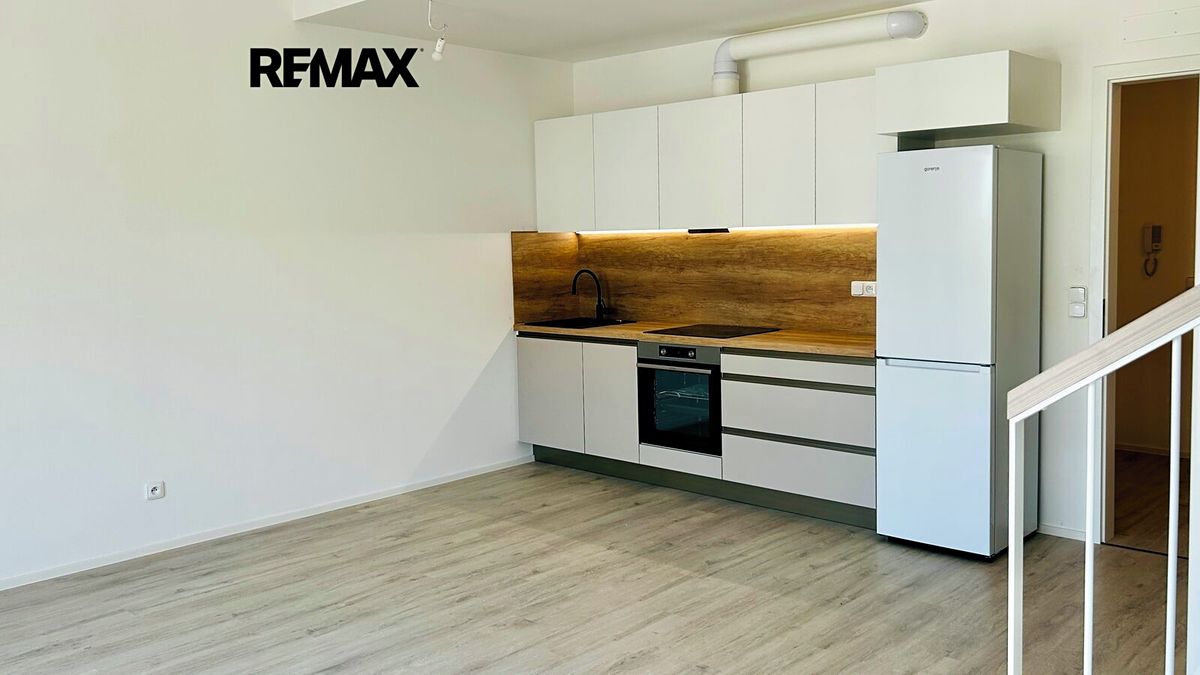 Pronájem bytu 2+kk 60 m² – fotografie 5