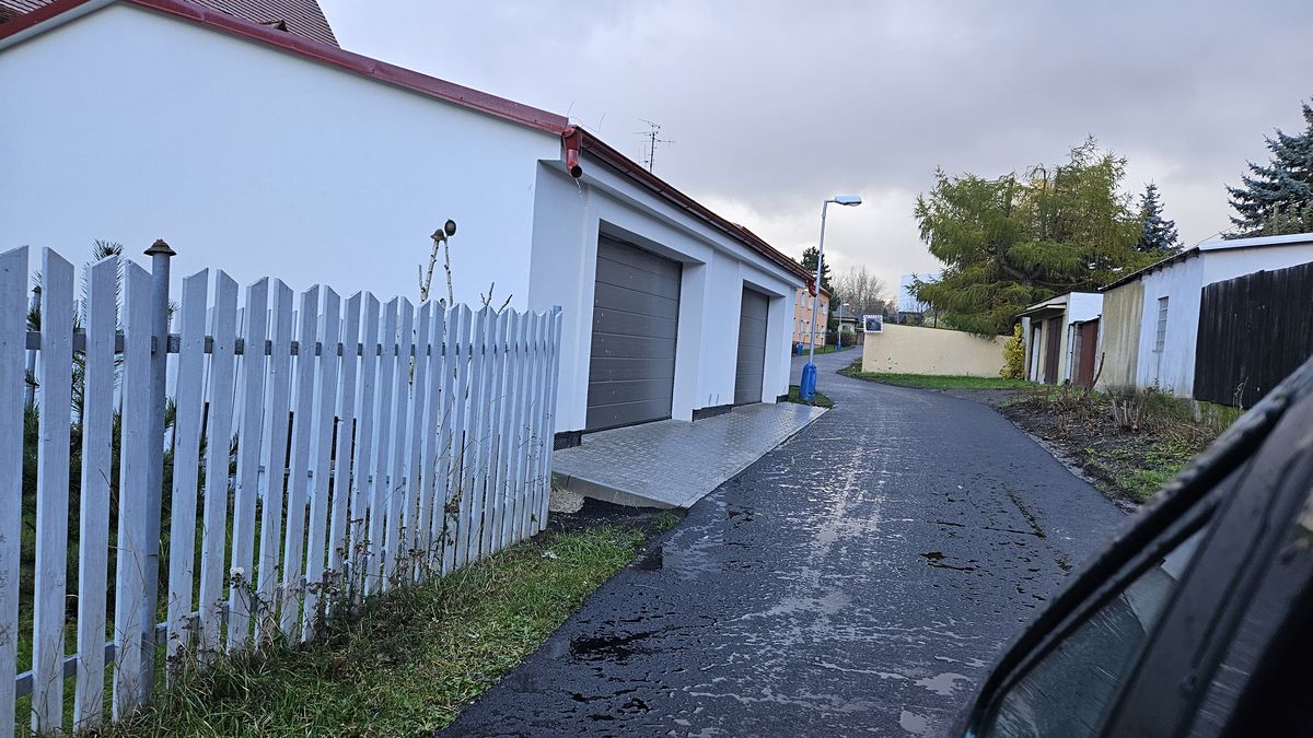 Prodej garáže 55 m² – fotografie 4