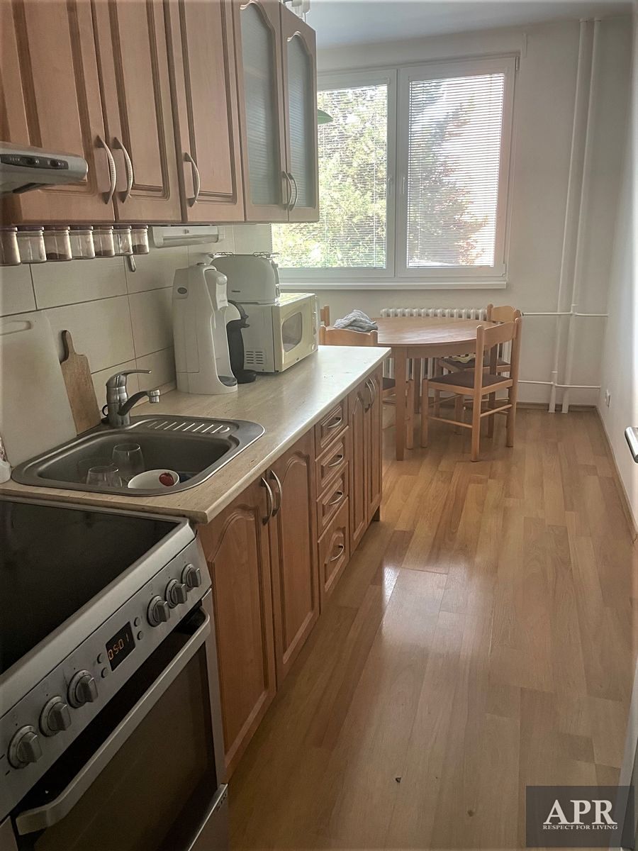 Pronájem bytu 2+1 57 m² – fotografie 3