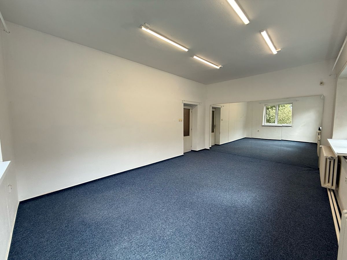 Pronájem kanceláře 24 m² – fotografie 4
