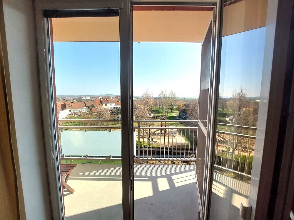 Pronájem bytu 2+kk 62 m² – fotografie 5