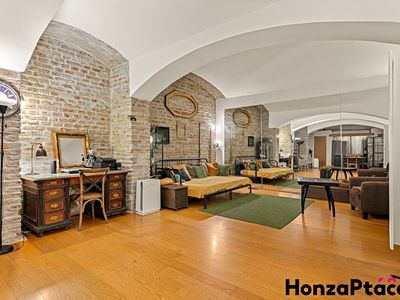 Prodej komerční nemovitosti 66 m²