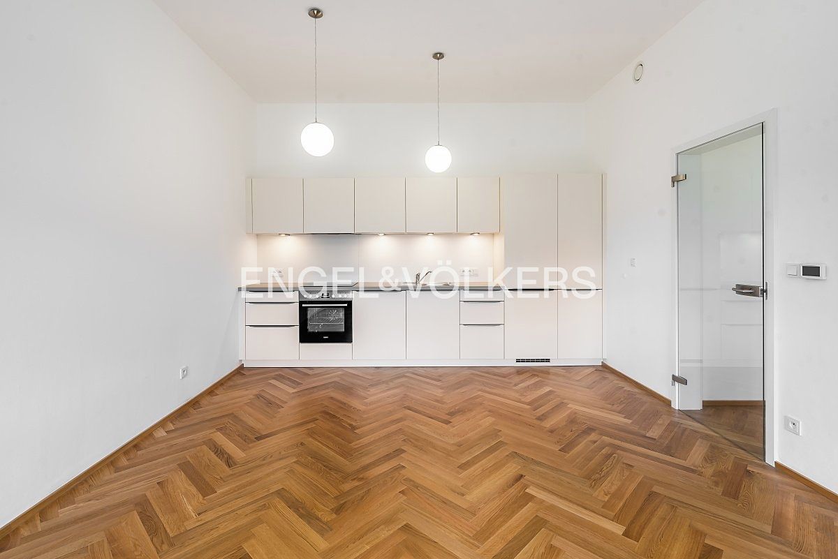 Pronájem bytu 2+kk 46 m² – fotografie 3