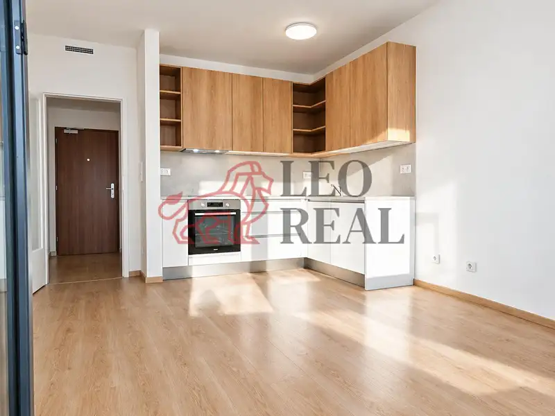 Pronájem bytu 2+kk 40 m², Praha – náhled fotky 2