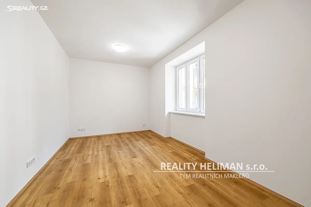 Pronájem bytu 1+kk 34 m² – fotografie 5
