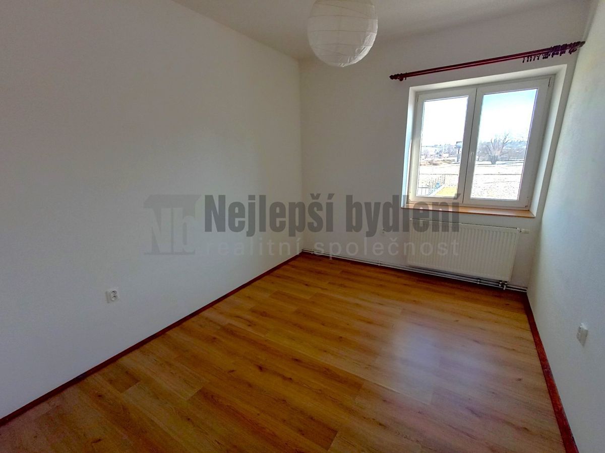 Pronájem bytu 3+1 60 m² – fotografie 2
